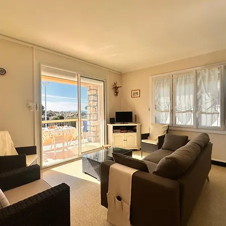 Апартаменты Reflet Des Mers Appartement Familial Face A La Mer *